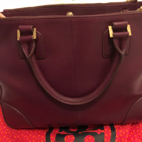 Tory Burch Robinson double zip tote - Picture 4 of 8